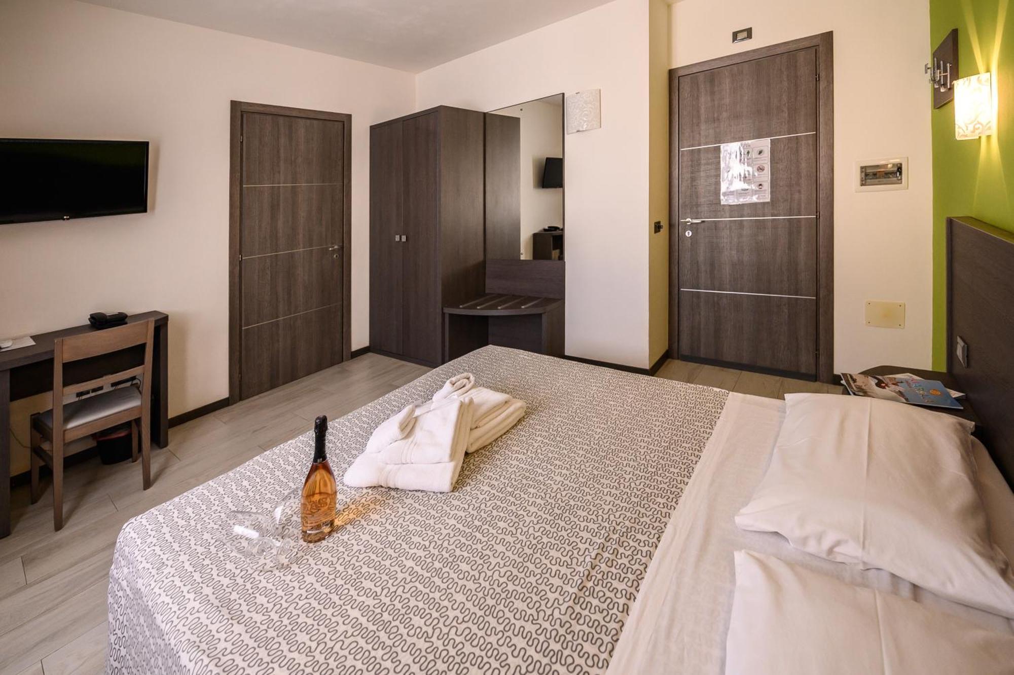Hotel Rainbow Resort Marsala Zewnętrze zdjęcie